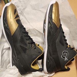 Black and Gold Men's Athletic Shoes Size 13